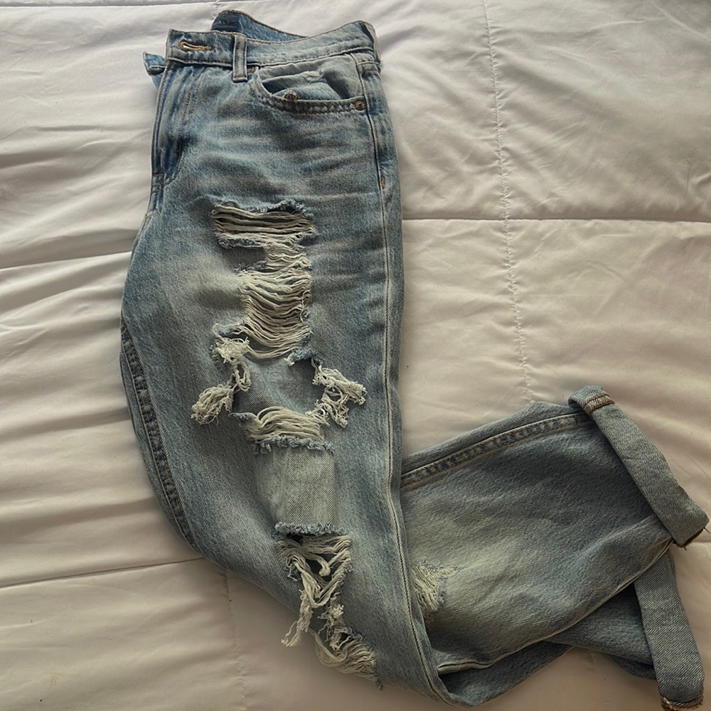 Aeropostale Ripped Mom Jeans